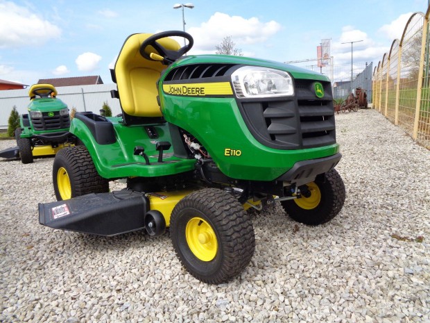 John Deere E110 USA 19 LE fűnyírótraktor fűnyíró traktor