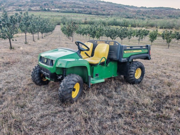 John Deere Gator TE