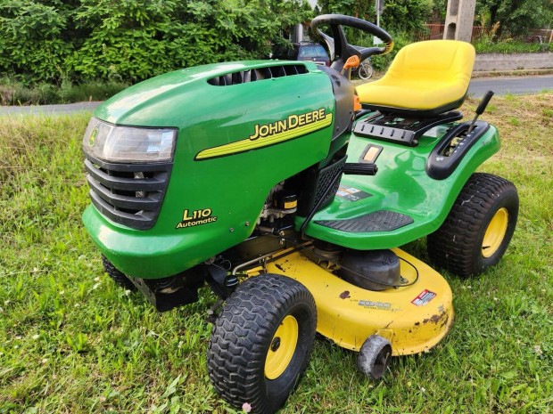 John Deere L110 17.5 LE fnyr traktor