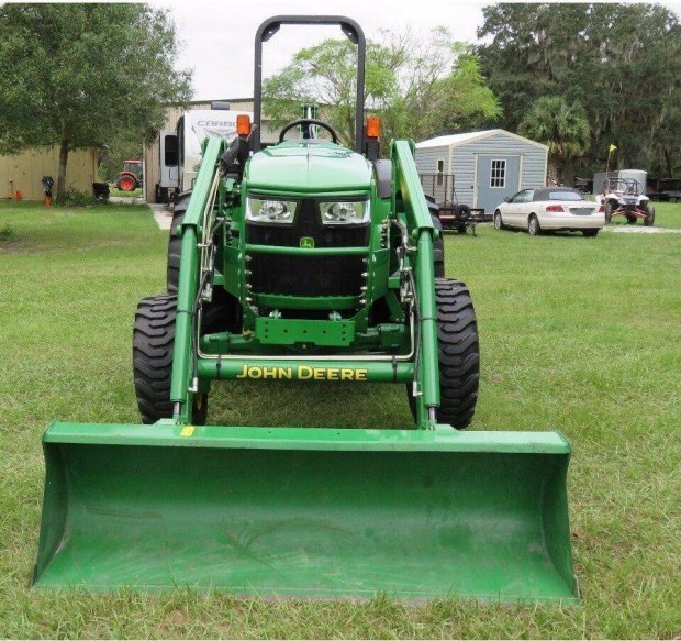 John Deere M405 traktor 4x4