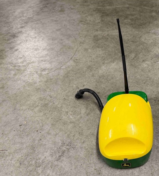 John Deere Starfire 6000 RTK antenna elad�