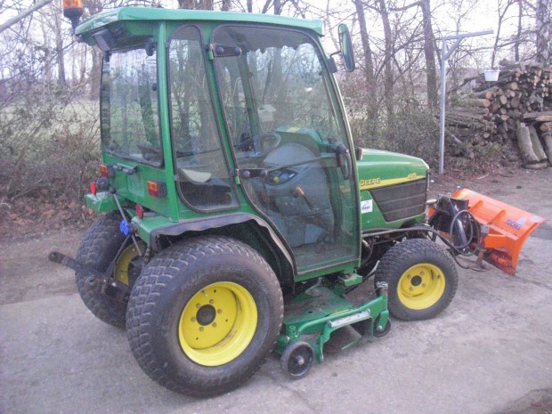 John-Deere fnyirtraktor +htol