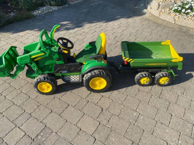 John Deere gyerek akumltoros kistraktor