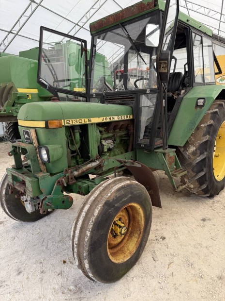 John deere 2130