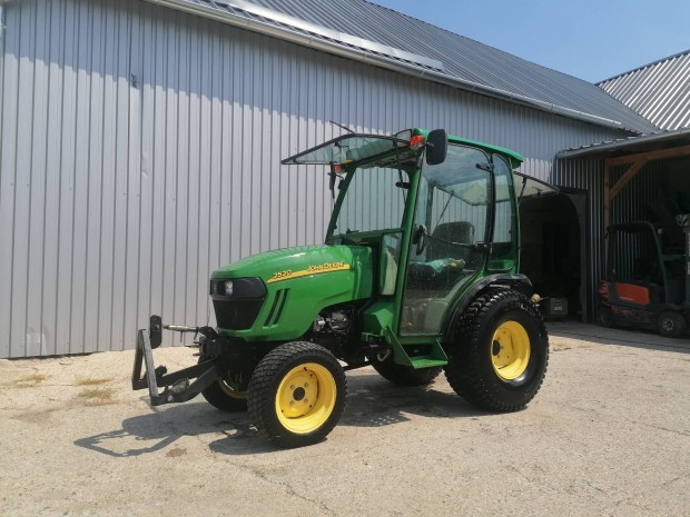 John deere 2520 HST diesel traktor kubota