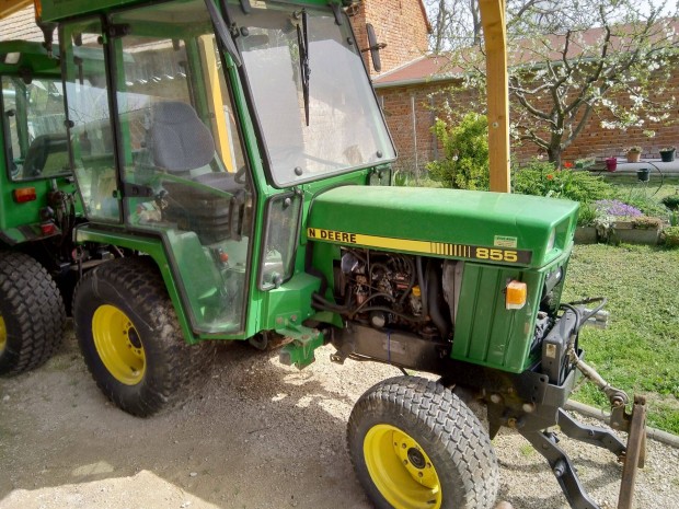 John deere 855 traktor