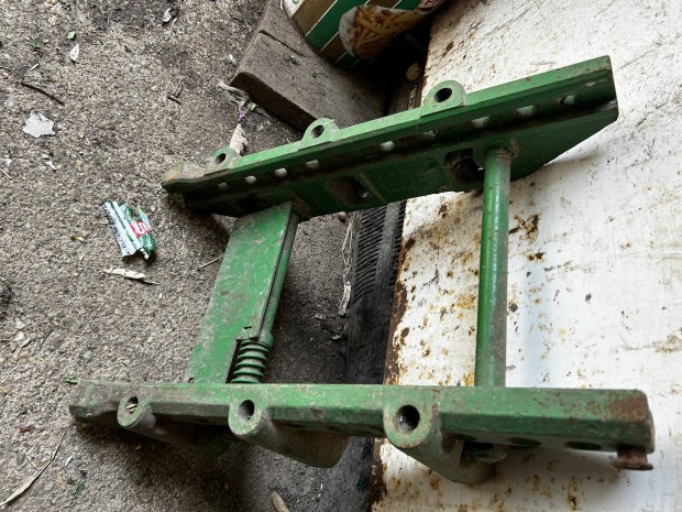 John deere vontató sín