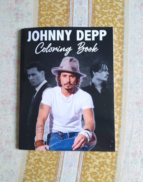Johnny Depp sznez knyv 