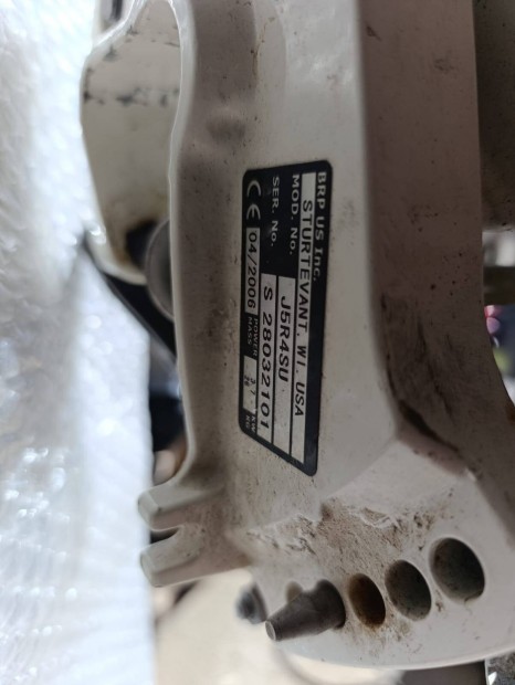 Johnson 5Lo csónakmotor 