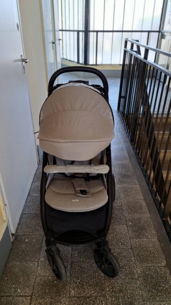 Joie Litetrax 4 babakocsi Sz�rke sz�nben 