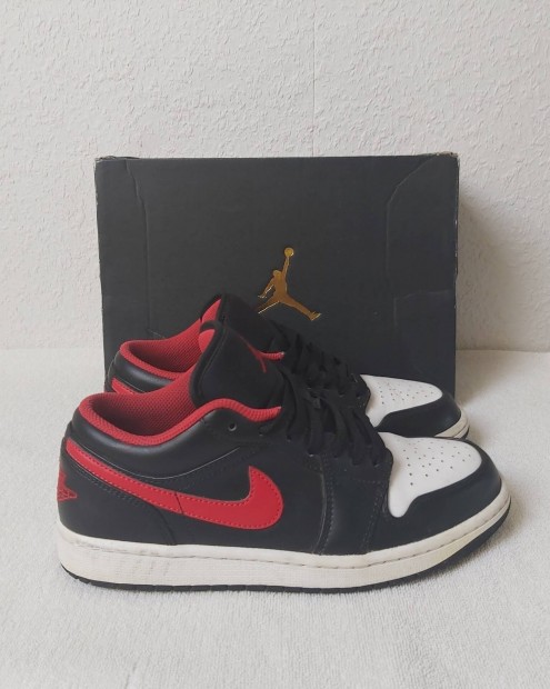 Jordan 1 Low Redfire 