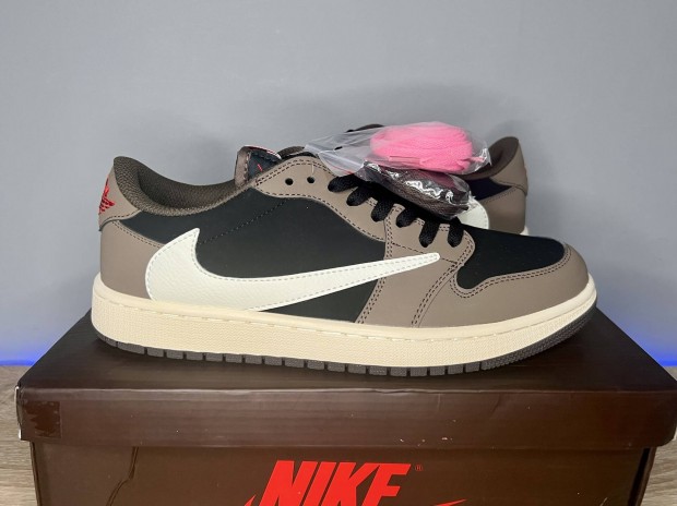 Jordan 1 Low Travis Mocha 43