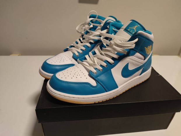 Jordan 1 Mid Aquatone 45