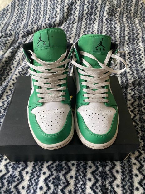 Jordan 1 Mid Lucky Green