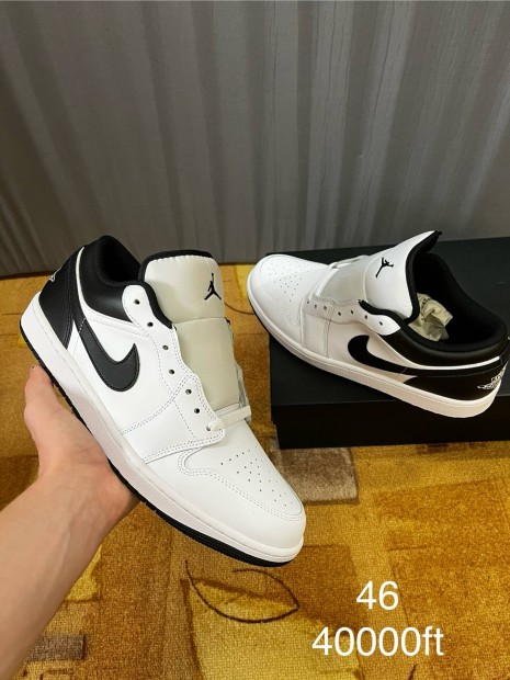 Jordan 1 low