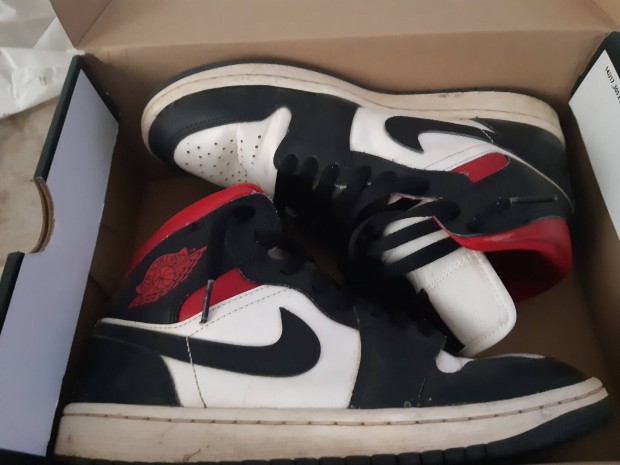 Jordan 1 mid 