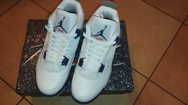 Jordan 4 Midnight Navy 42-es J4 Nike Jordan