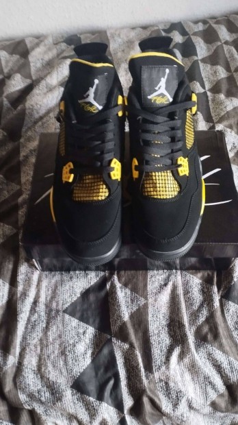 Jordan 4 Retro Yellow Thunder 45