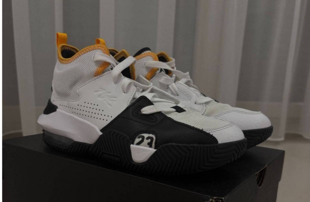 Jordan Stay Loyal 2 (GS) White Taxi Black