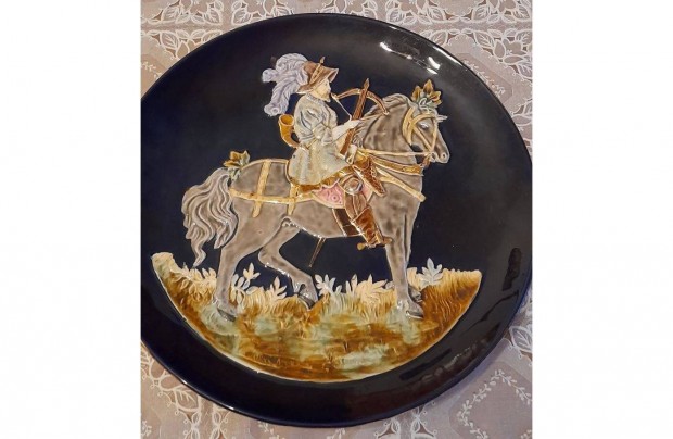 Josef Steidl Znaim, ritka, antik majolica fali tányér