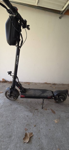 Joyor Y6-S t�pus� E-roller.