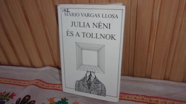 Julia nni s a tollnok