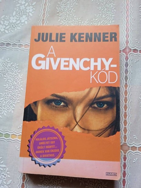 Julie Kenner A Givenchy-Kd
