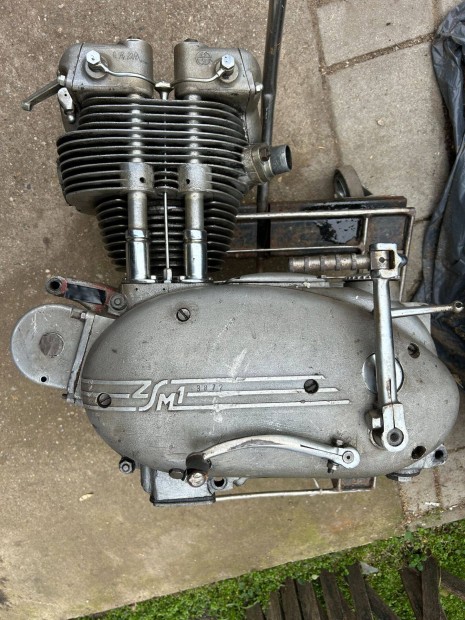 Junak M10 350 motorblokk