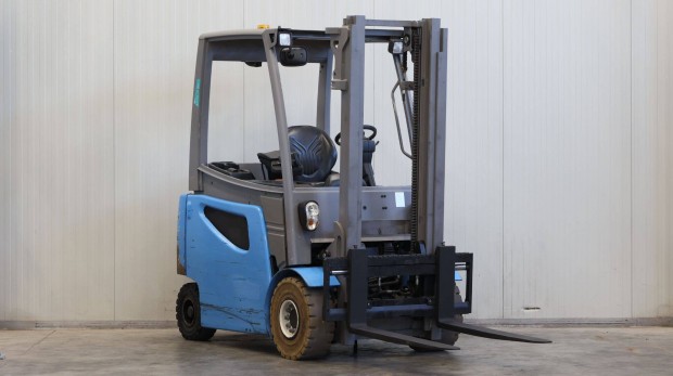 Jungheinrich EFG 425k 2,5 tonnás elektromos targonca