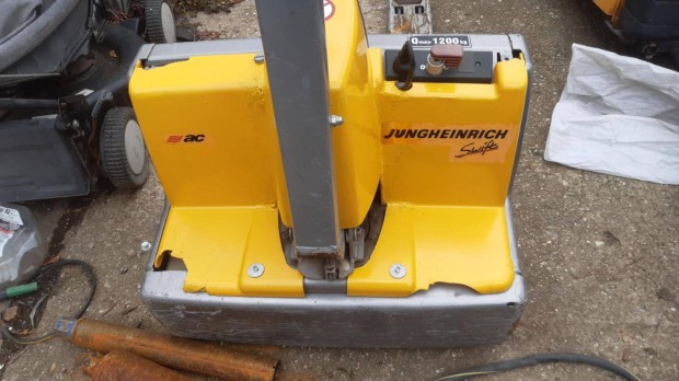 Jungheinrich EME12 alacsony emel�s� targonca b�ka 1200kg