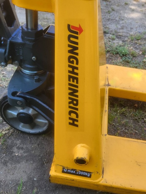 Jungheinrich Emelő Béka