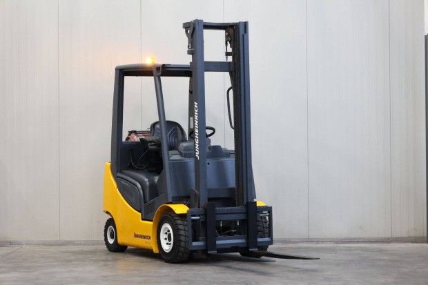 Jungheinrich TFG316s 1,6 tonnás gázos targonca