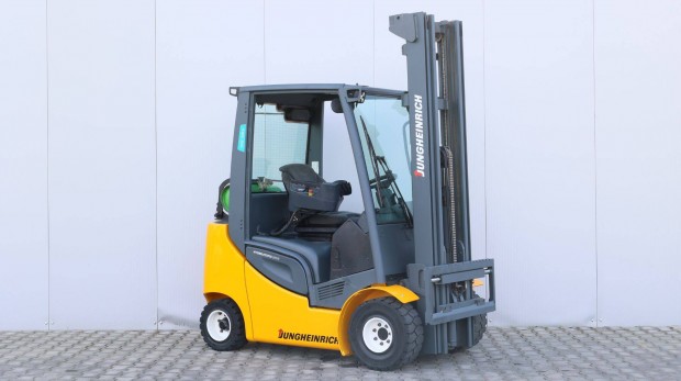 Jungheinrich TFG 320s 2 tonns gzos targonca
