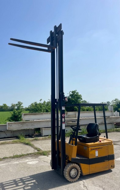 Jungheinrich elektromos targonca 1350 kg teherbírás