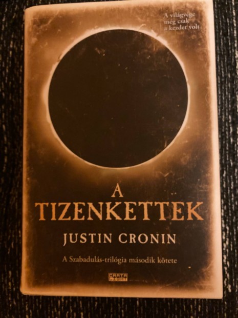 Justin Cronin A tizenkettek