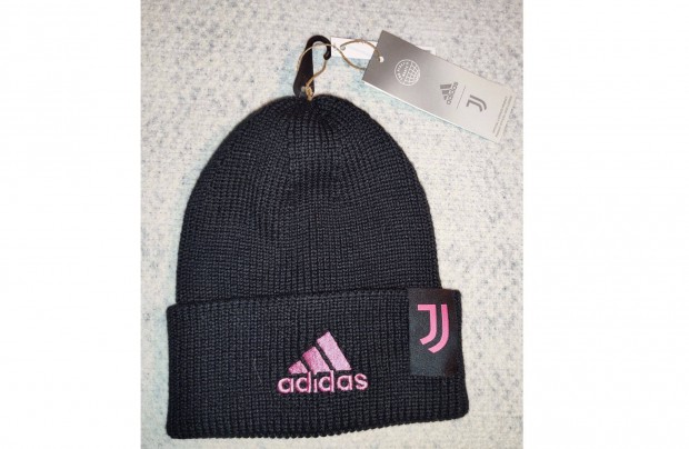Juventus eredeti adidas kötött fekete sapka