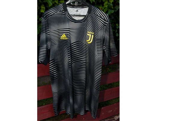 Juventus eredeti adidas mez (for the ocean) mez (L)