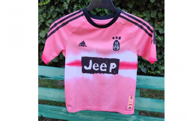 Juventus pink eredeti adidas Humanrace gyerek mez (152)