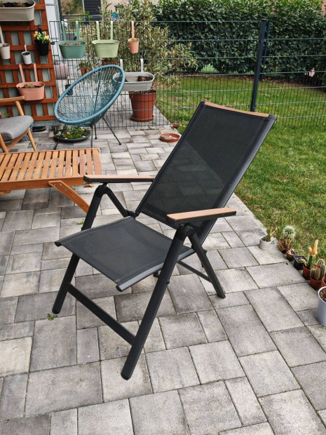 Jysk Jutlandia �ll�that� / �sszecsukhat� kerti sz�kek