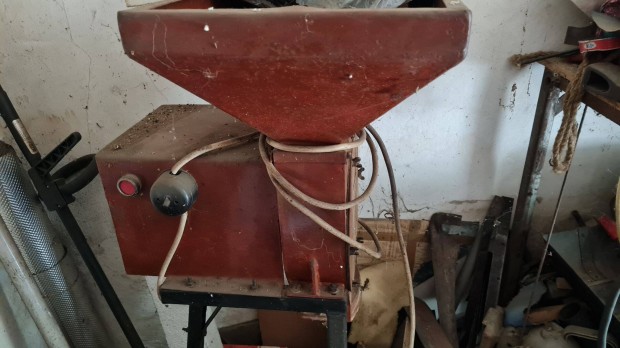 KD160 terménydaráló