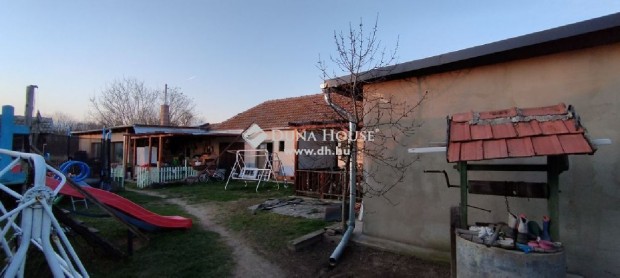 K�T GENER�CI� DE AK�R H�ROM GENER�CI� R�SZ�RE IS ALKALMAS CSAL�DI H�Z!