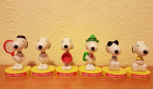 KFC Snoopy figura sorozat (teljes, 6 darabos)