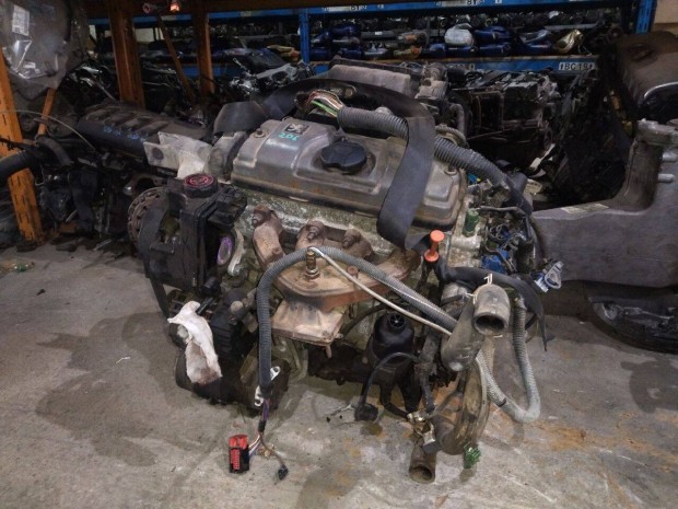 KFW kódú Peugeot 206 1.4i komplett motor, segédberendezésekkel