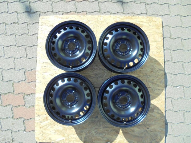 KFZ j 5 x 115-s lemezfelni Opelre elad
