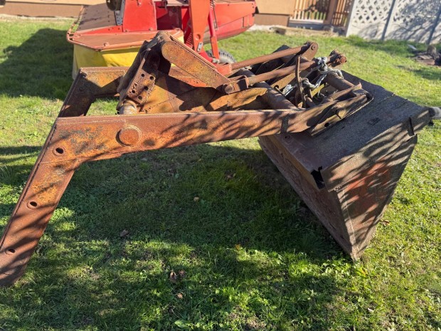 KHR 1500 homlokrakod