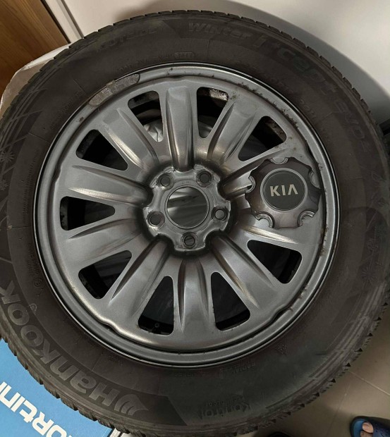 KIA 17" hibrid felni szett