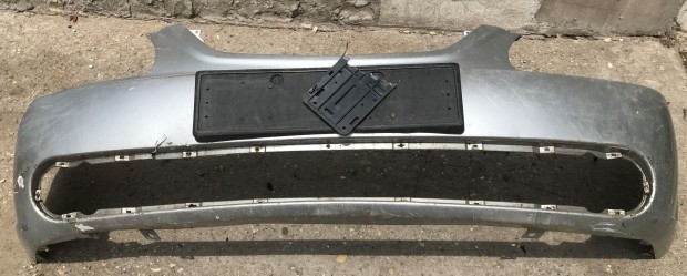 KIA CARENS 2006-2006 Első Lökhárító Enyhén sérült eladó