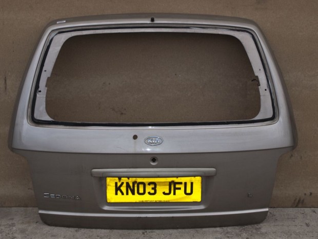 KIA CARNIVAL CSOMAGTRAJT elad