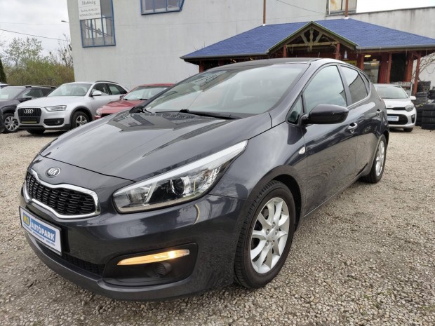 KIA CEE'D 1.4 CRDI Jubileum 2 Tulajos 173.733-...