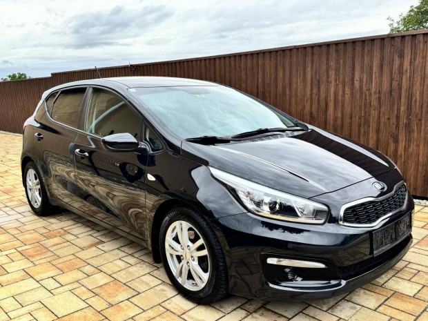 KIA CEE'D 1.4 CRDI Platinum 128 ezer km! Gyönyö...